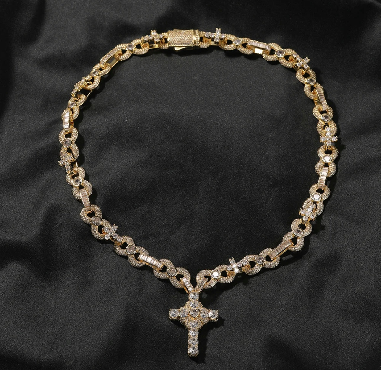 INFINITY - 12 mm Infinty link cross cuban