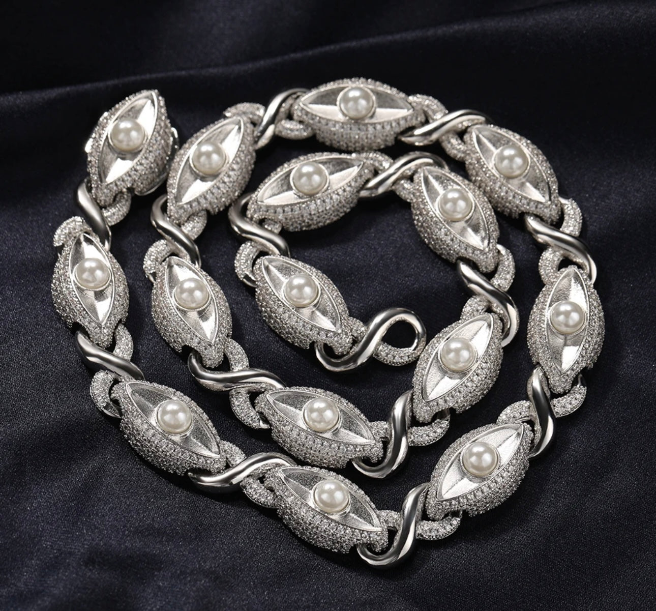 OYSTER- 13 mm Pearl eye chain