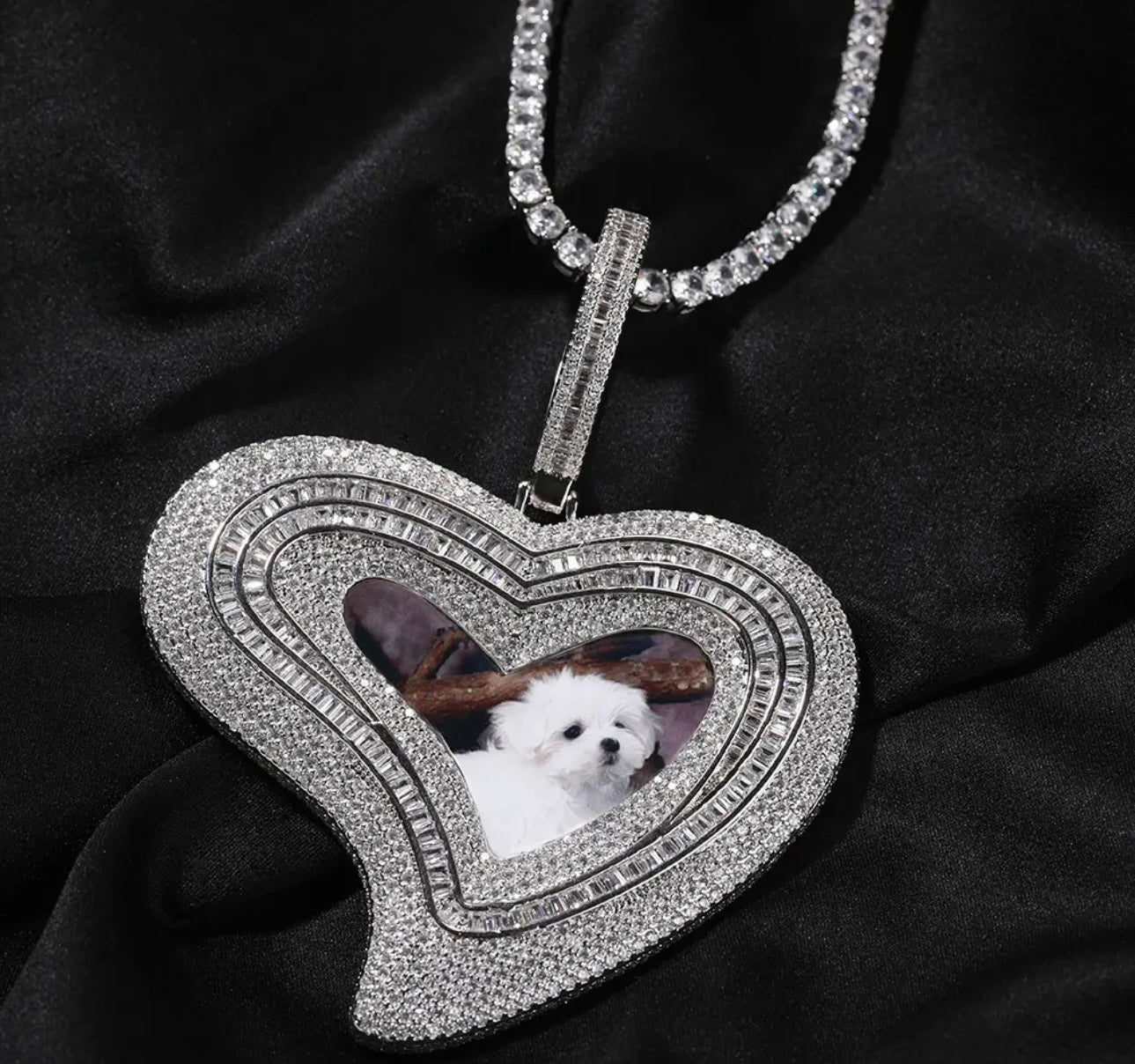 HOLLOW- 9.6 cm Hollow heart custom photo pendant