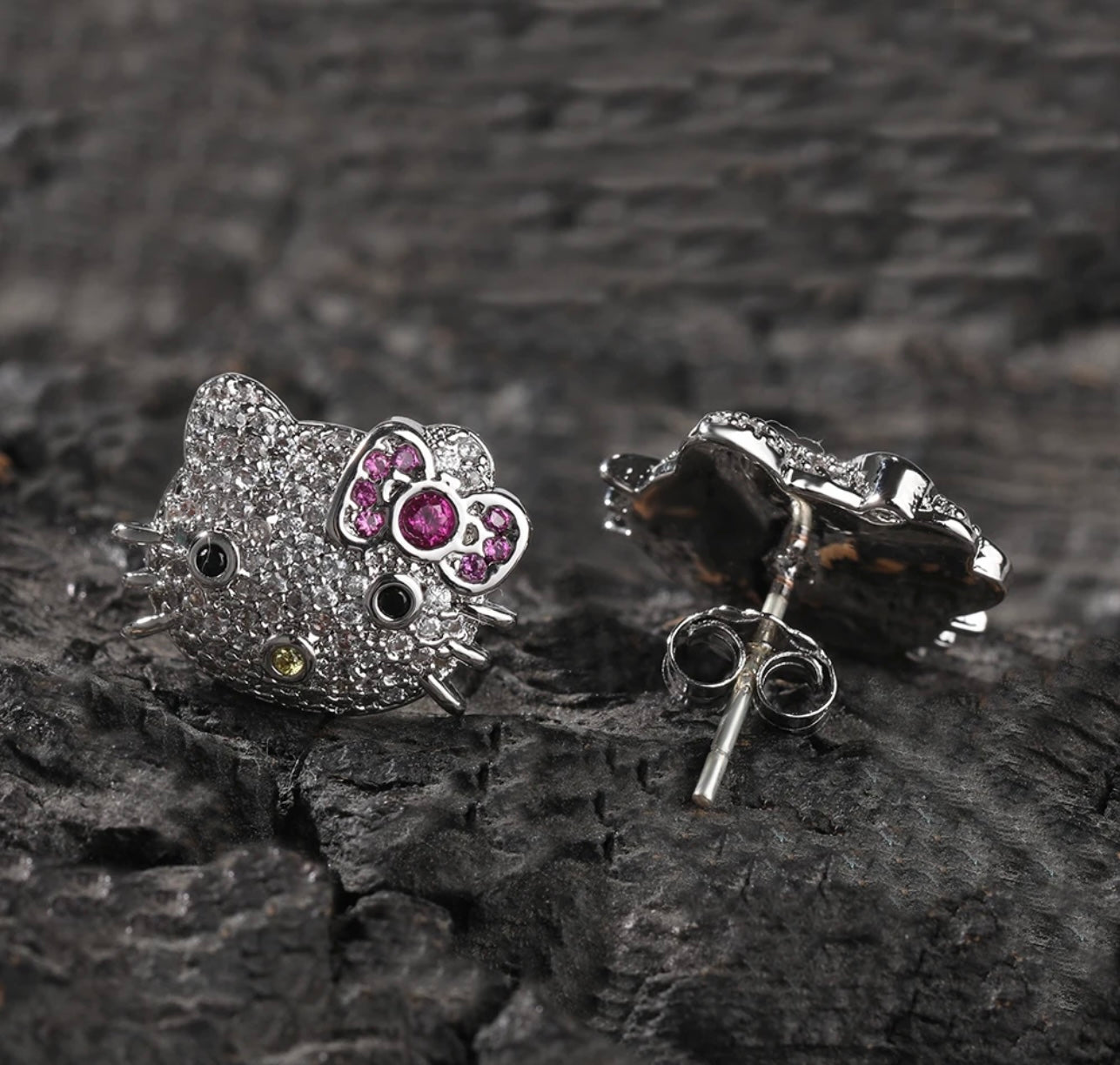 ICY KITTY EARRINGS - 14 mm Inspired hello Kitty earrings