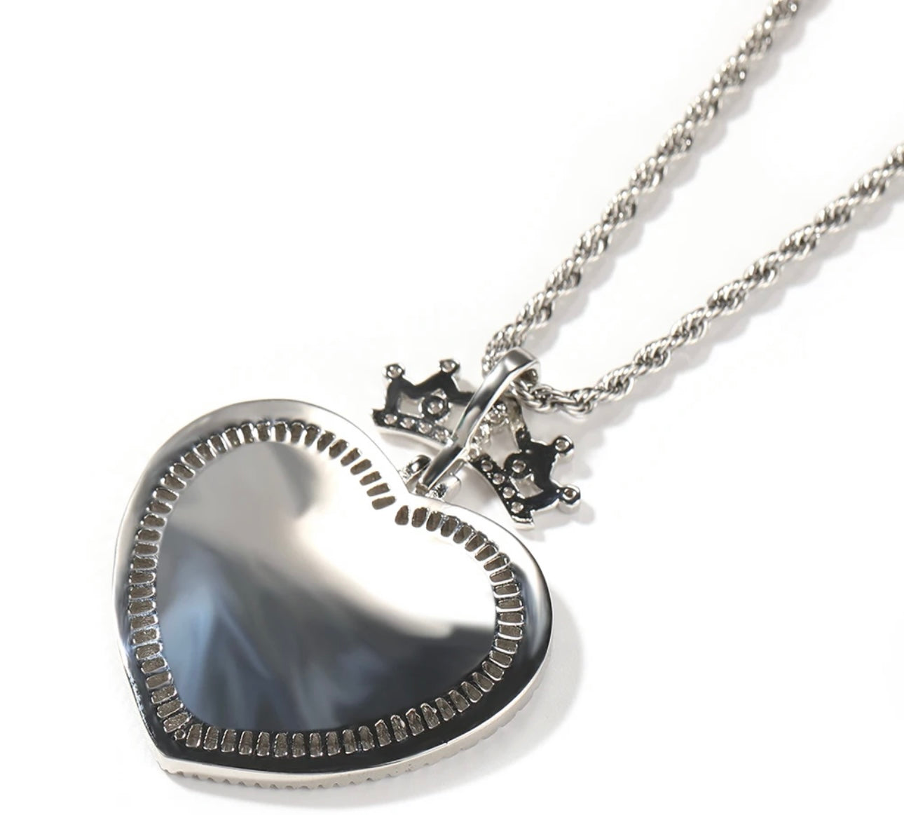 FOREVER RELOADED- Heart shape, crown hook photo pendant
