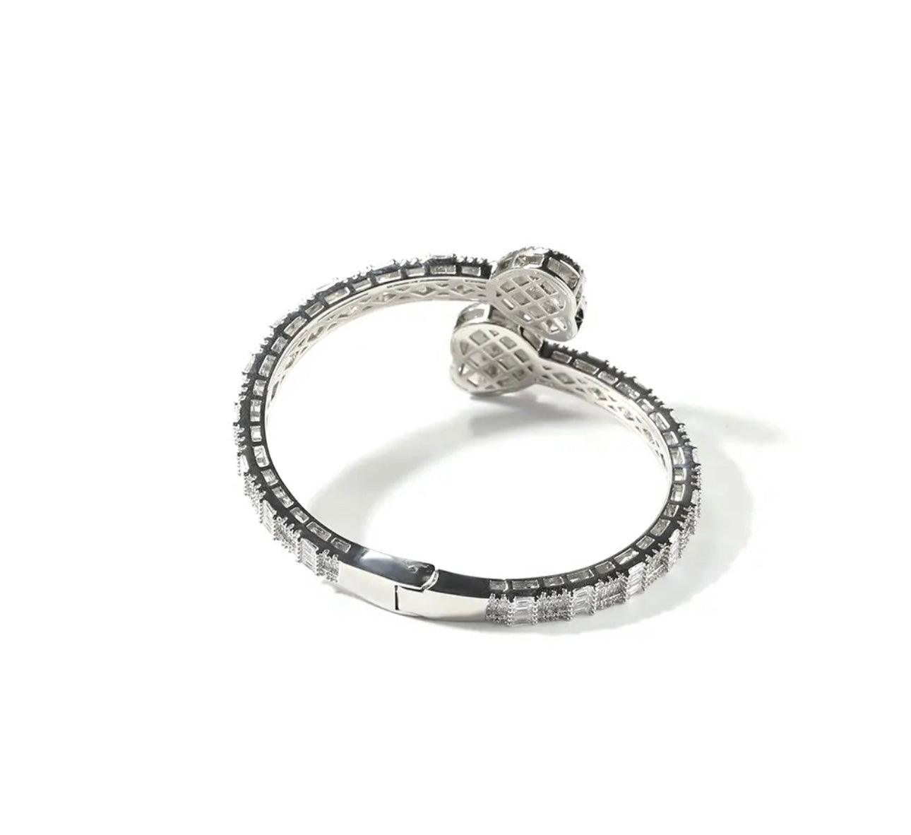 HEART BREAKER- Bangle