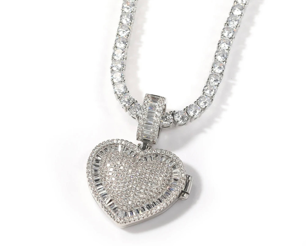 IN OUR HEARTS- 4.1 cm custom photo locket pendant