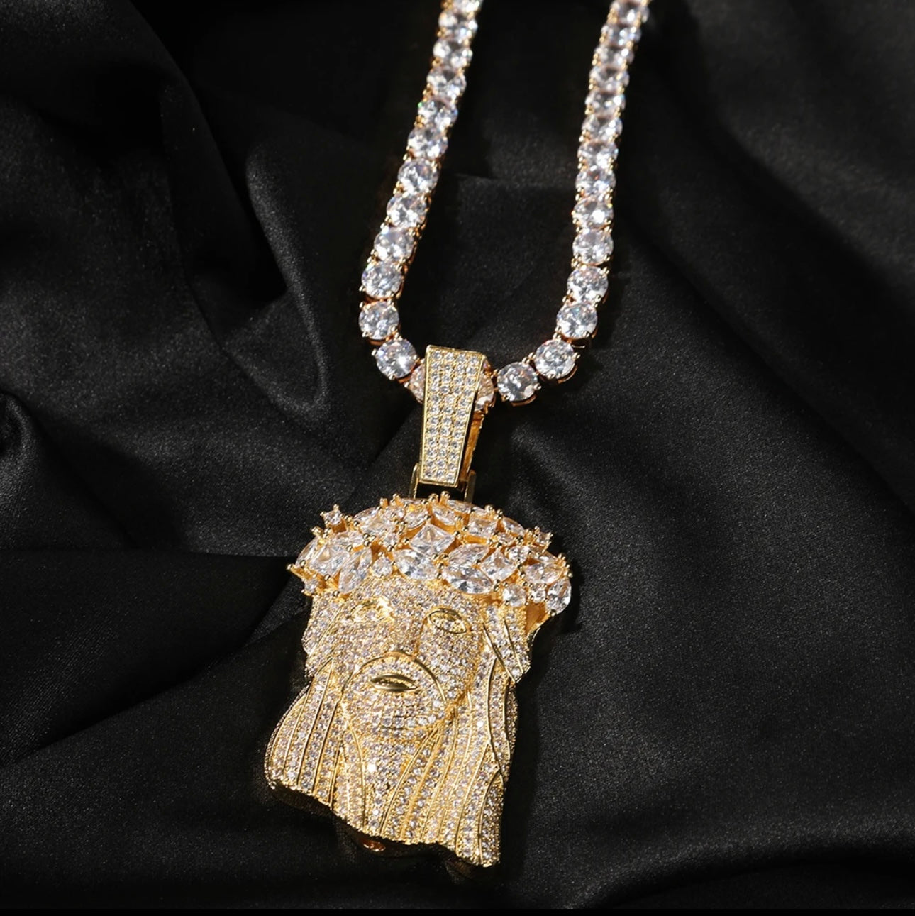 ZEUS - 8.1 cm Icy Jesus Pendant
