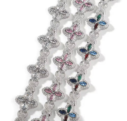 CLOVE NECKLACE-19 mm Infinity link clover necklace