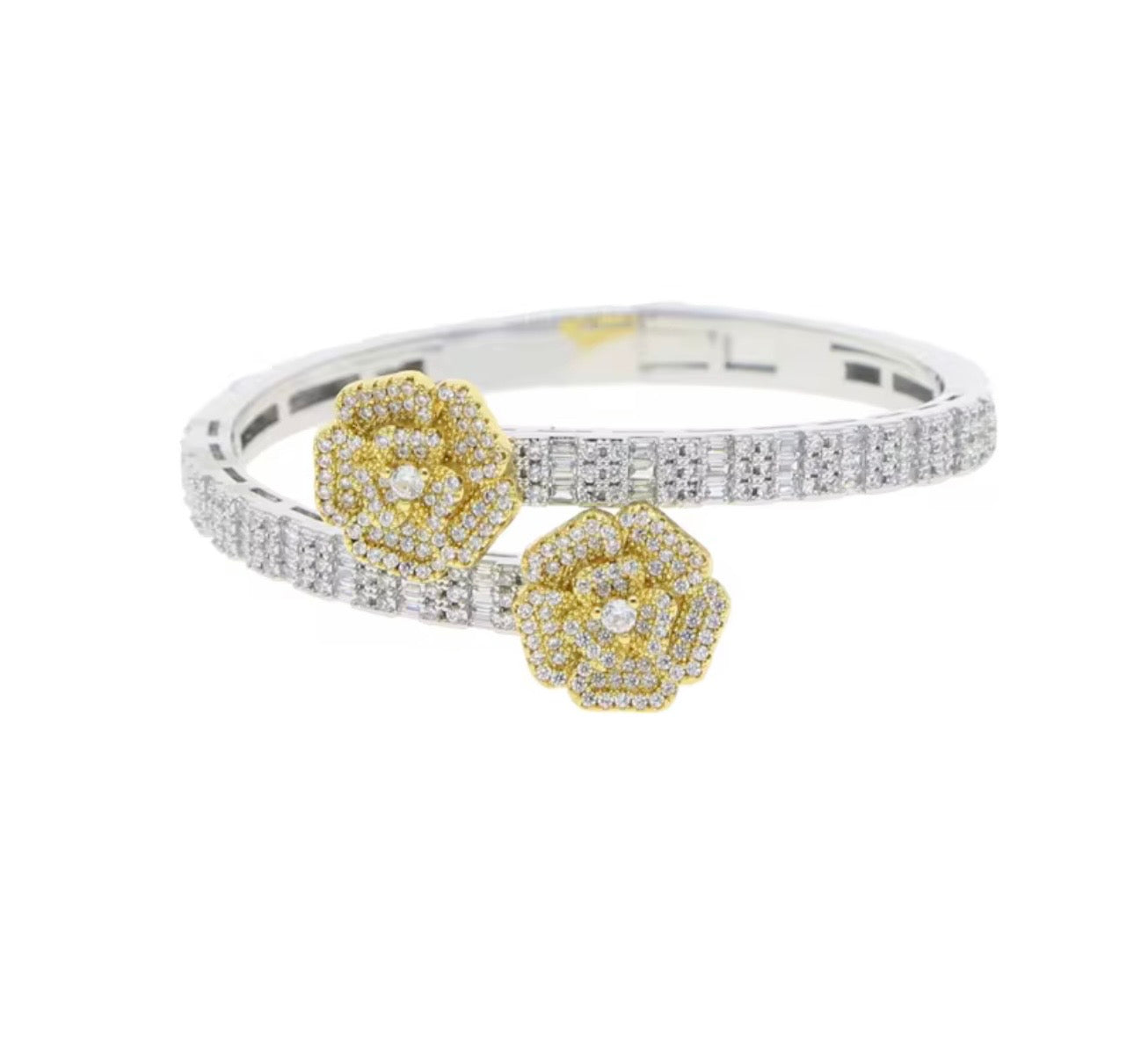 ROSE ETOILE- 1.5 cm Double rose bangle