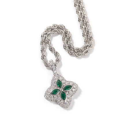 CLOVE PENDANT- 2.8 cm Clover pendant