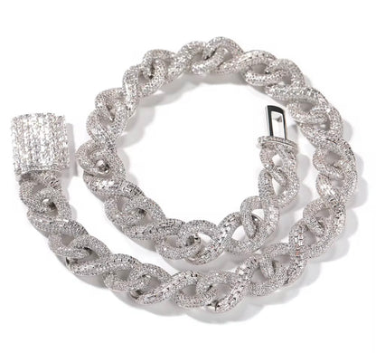 TWISTED - 16 mm Infinity link chain