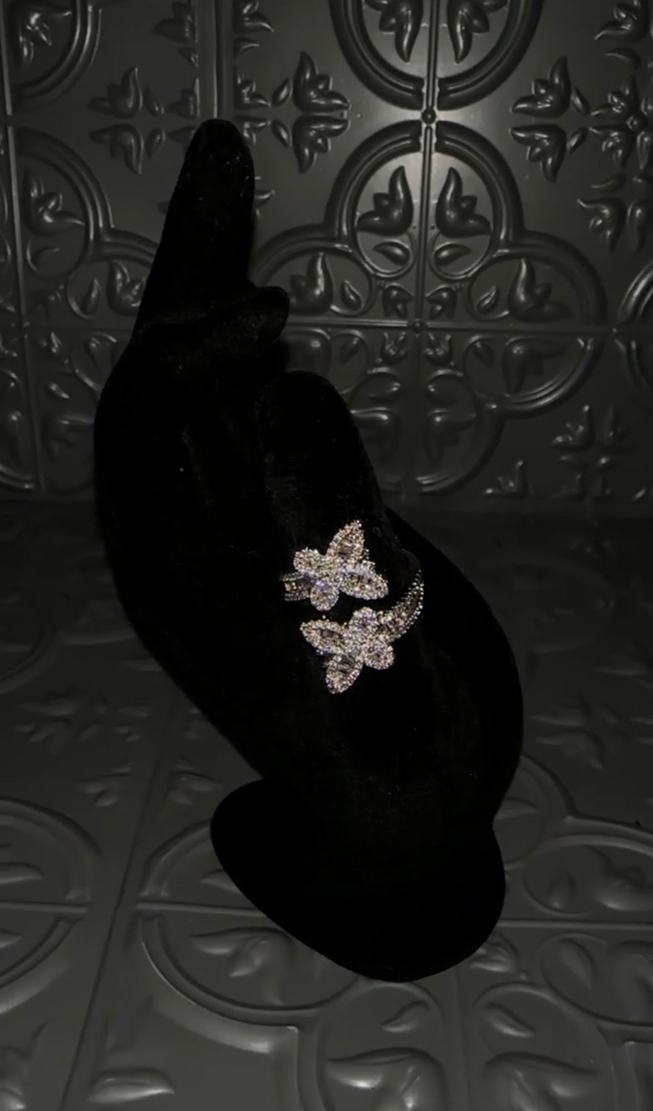 SEEING DOUBLE- Double butterlfy ring
