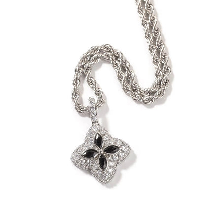 CLOVE PENDANT- 2.8 cm Clover pendant