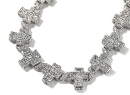 CROSSED- 17 mm cross connection Cuban link