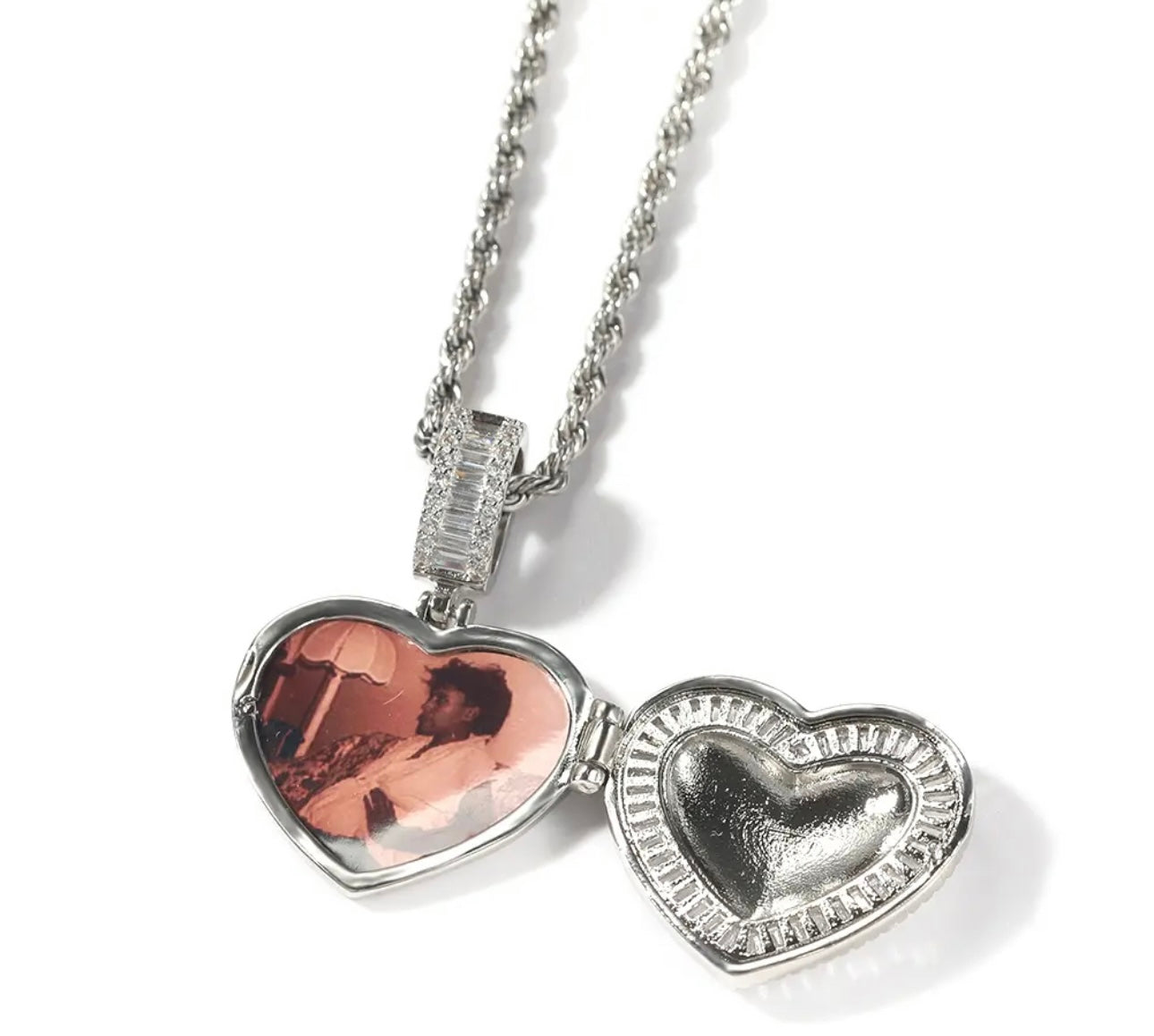 IN OUR HEARTS- 4.1 cm custom photo locket pendant