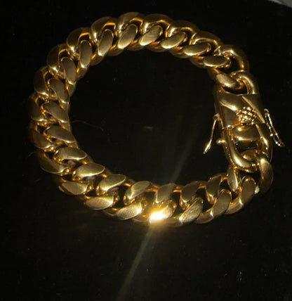 PLAIN JANE BRACELET- Stainless steel style Cuban link