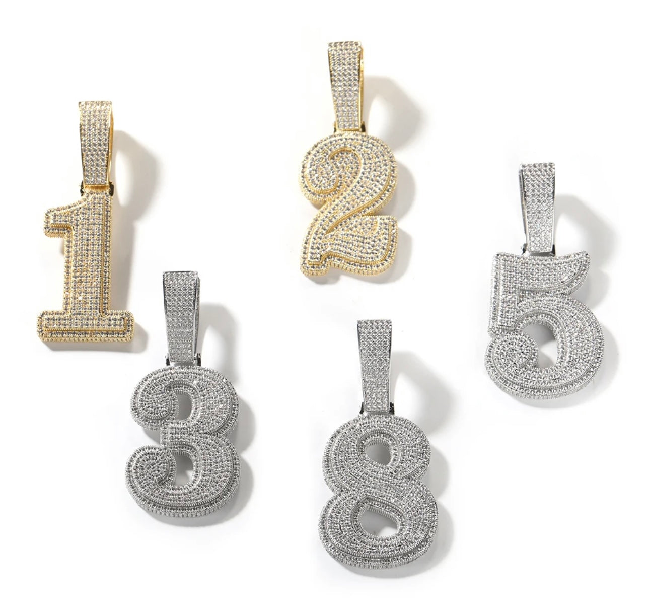 NUMERO- 8.2 cm Number pendant