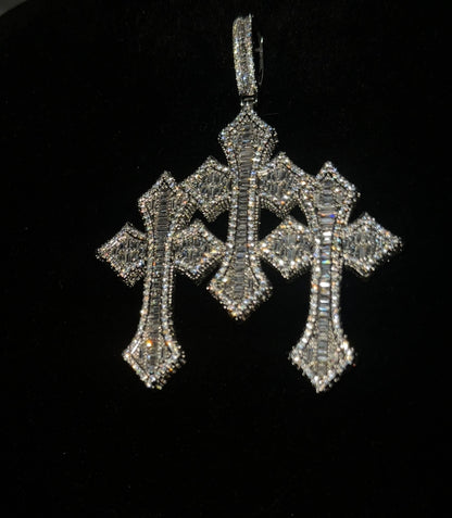 TRIO- Cluster cross pendant