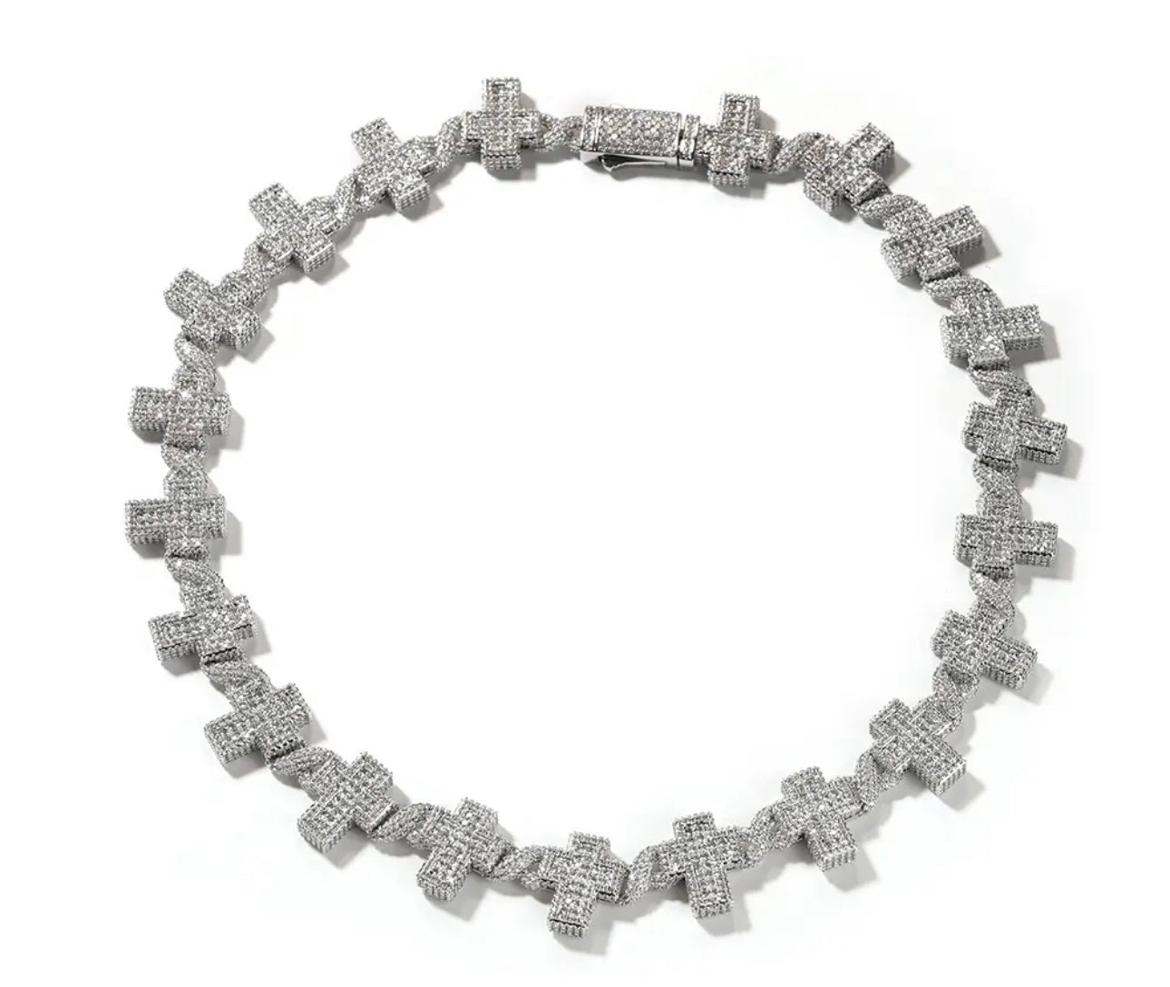 CROSSED- 17 mm cross connection Cuban link