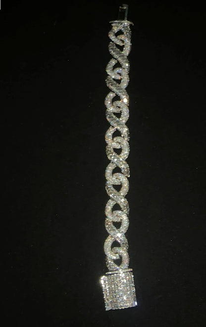 TWISTED BRACELET- Infinity link