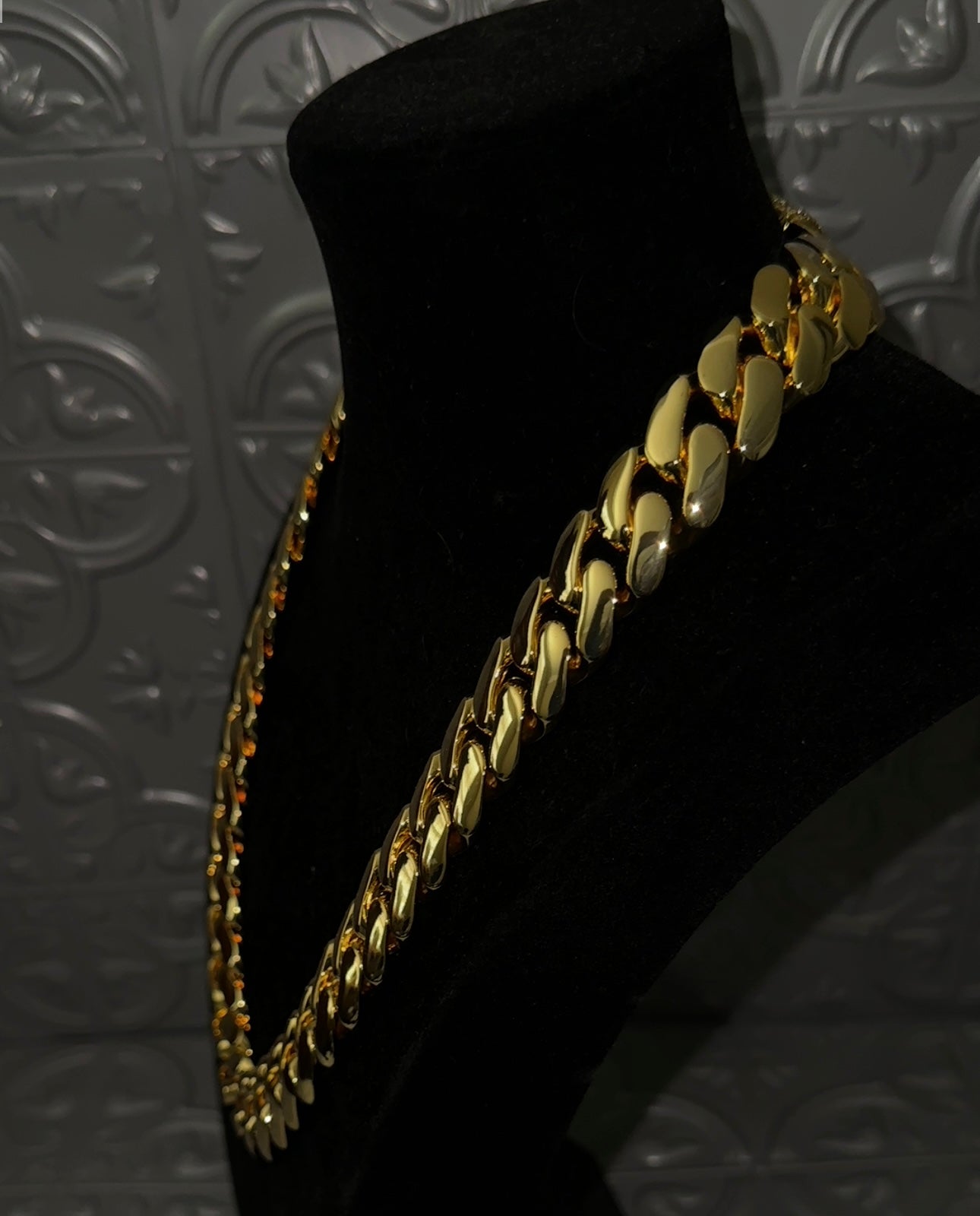 PLAIN JANE- Cuban link set