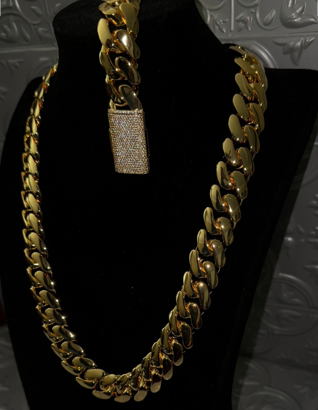 PLAIN JANE- Cuban link set
