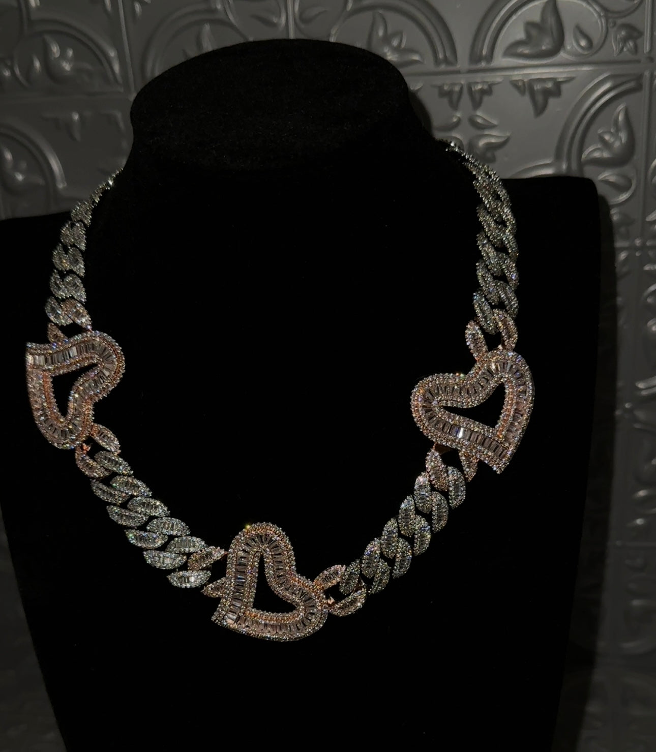 REAL POPULAR-  Heart Cuban chain