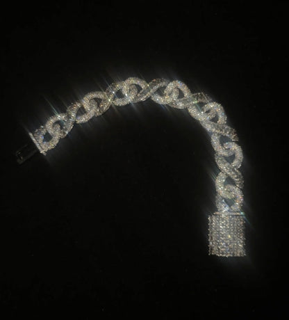TWISTED BRACELET- Infinity link
