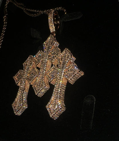 TRIO- Cluster cross pendant