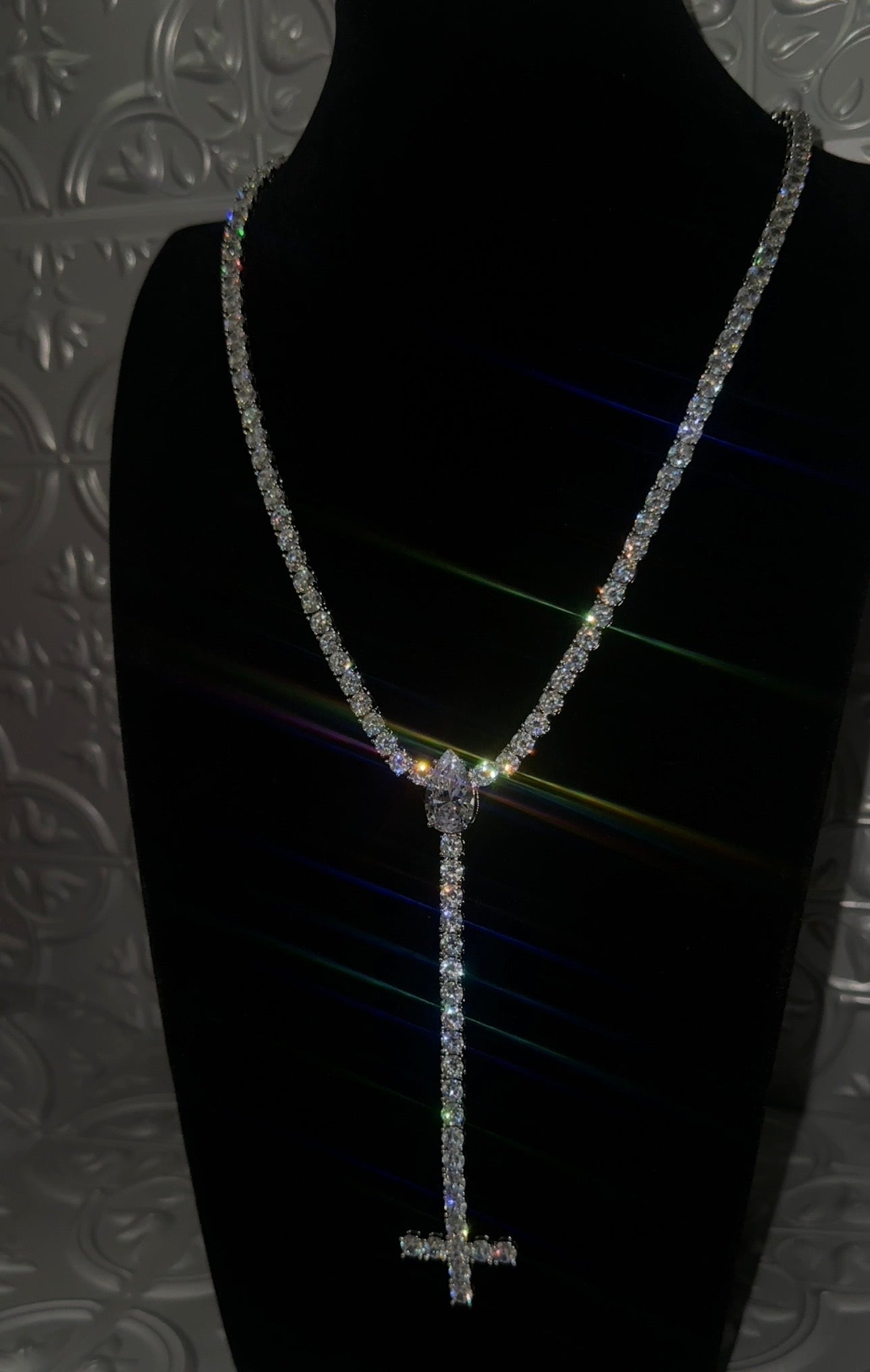 DROP DOWN - Tear drop tennis chain