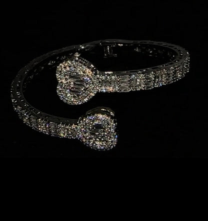 HEART BREAKER- Bangle