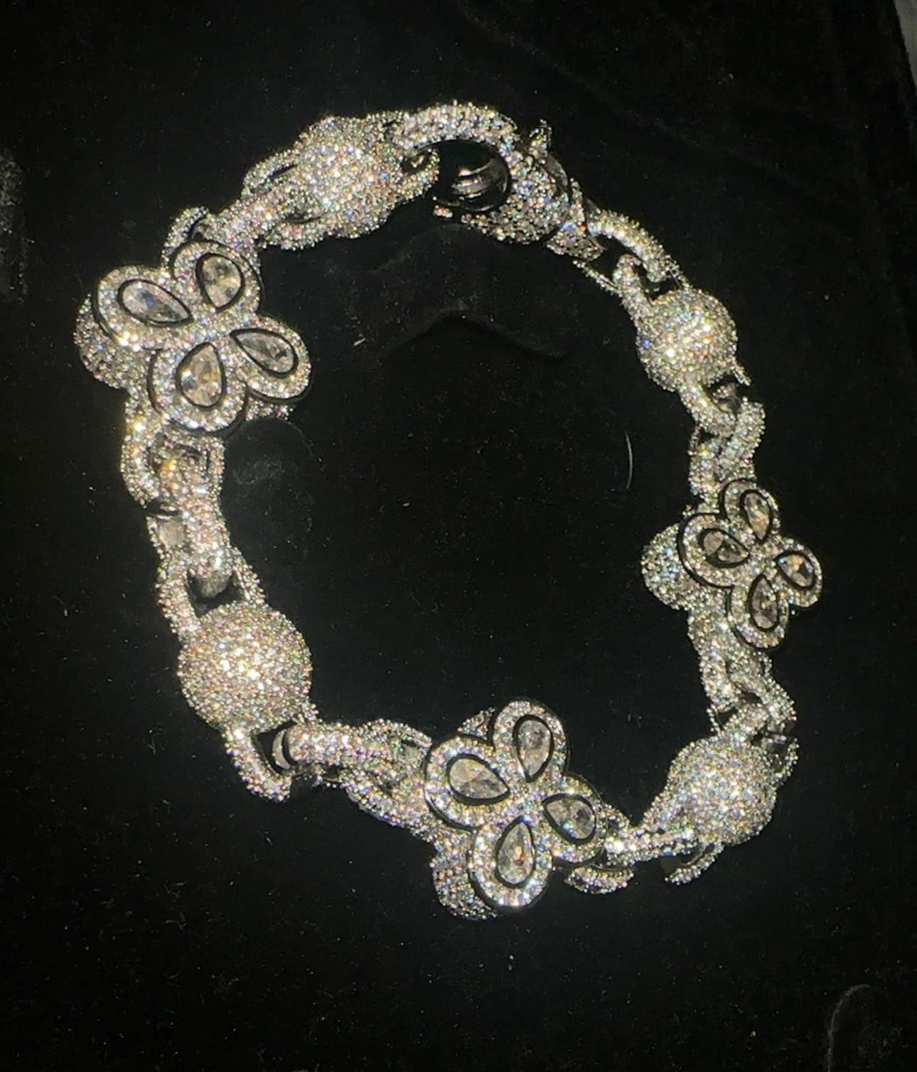 CLOVER BRACELET- Ball-beaded