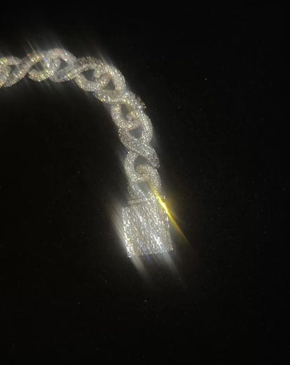 TWISTED BRACELET- Infinity link